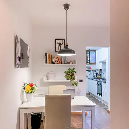 Your Place In San Frediano شقة *