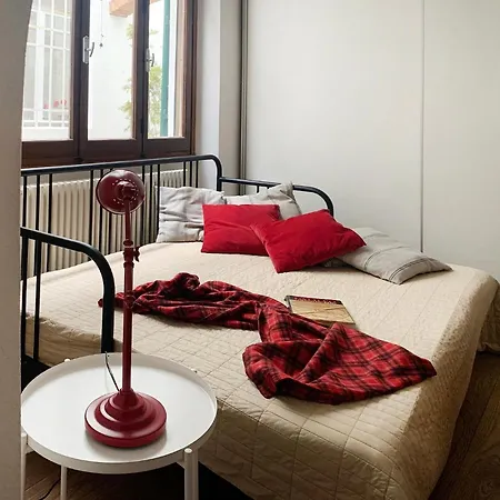 Your Place In San Frediano شقة *