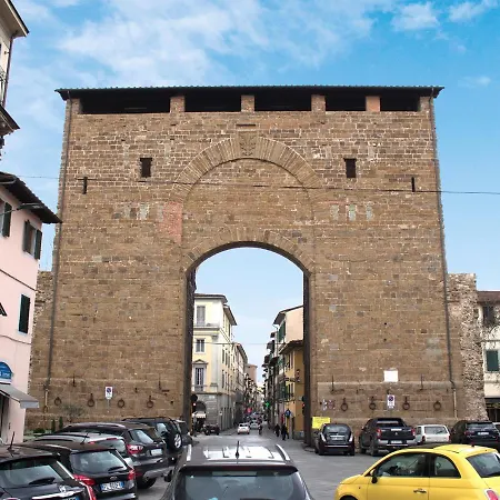 Your Place In San Frediano * فلورنس